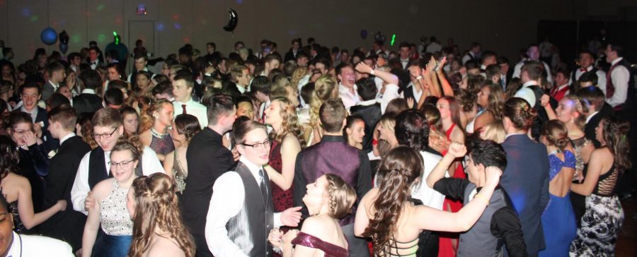 Prom+is+often+one+of+the+last+big+events+before+the+year+comes+to+a+close.+For+the+Class+of+2019%2C+it+is+their+last+dance+as+DSHS+students.