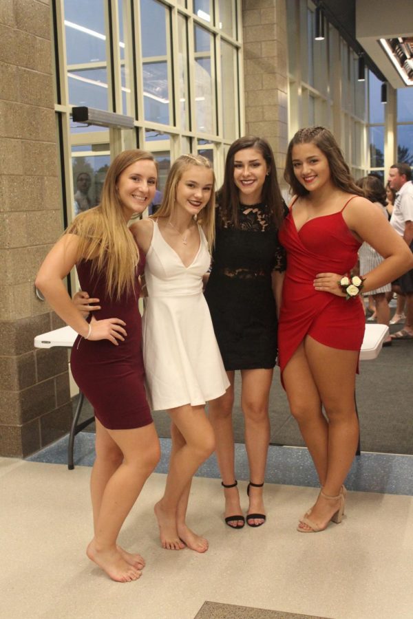 Students show off 2018s homecoming styles